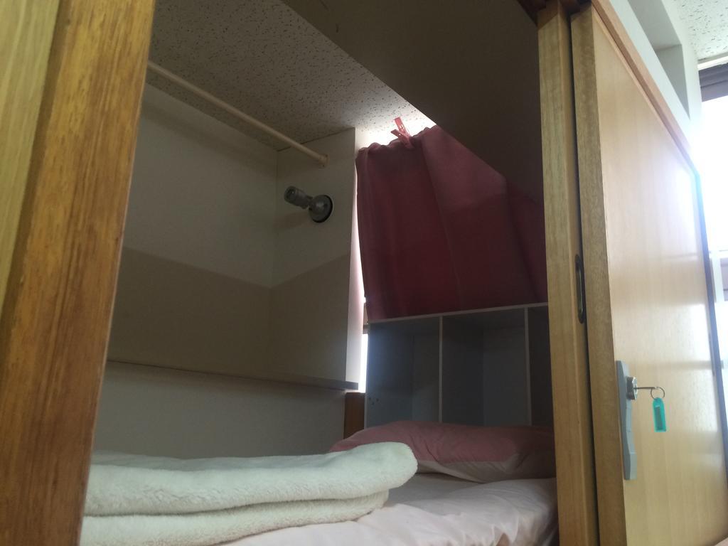 Capsule Dormitory Orion Tomari Exterior photo